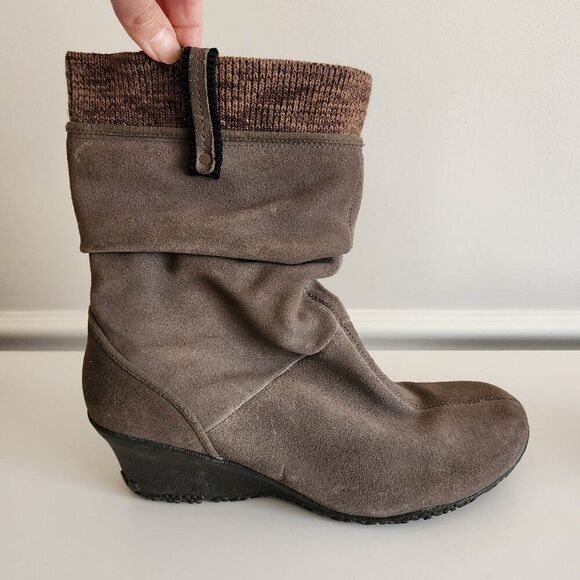 Merrell Lily Gray Vibram Slouchy Ankle Boot | Size 8.5 | Wedge Heel J46132 - Picture 3 of 7